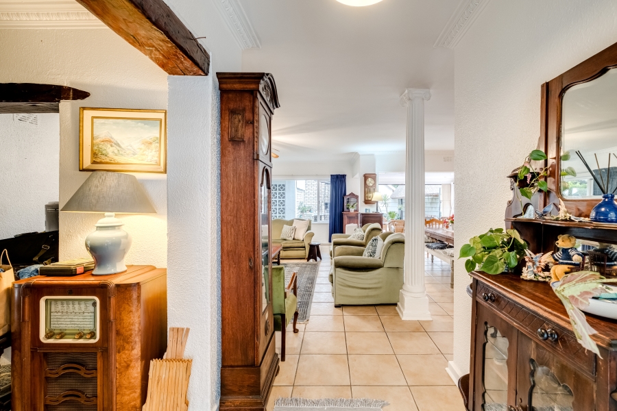 6 Bedroom Property for Sale in Pinelands Western Cape